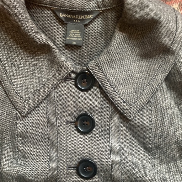 Adorable Banana Republic linen suit. EUC GRAY/black mini houndstooth print - Picture 3 of 9